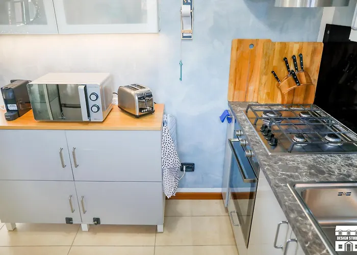 Apartment M&p House By Design